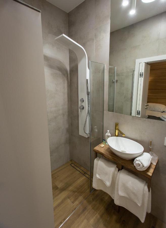 Hotel apartamentowy Jurowiecka 60